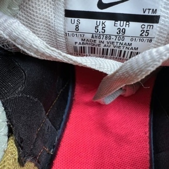 Nike Air Max 270 White and Gold Sneakers - Picture 9 of 10